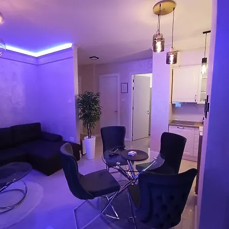 Rb 3 Lux Smart House Apartman Szabadka