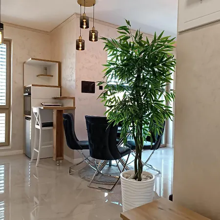 Rb 3 Lux Smart House * Subotica