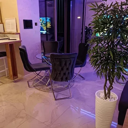 Rb 3 Lux Smart House Apartman Szabadka