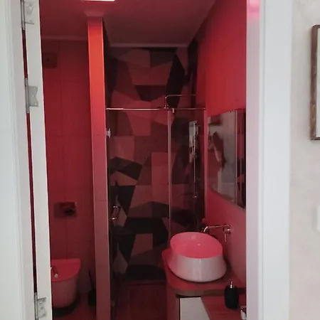 Rb 3 Lux Smart House * Subotica
