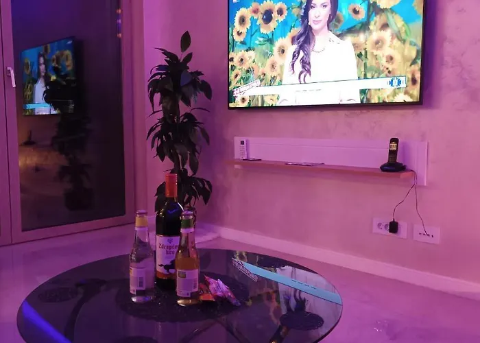 Rb 3 Lux Smart House * Subotica